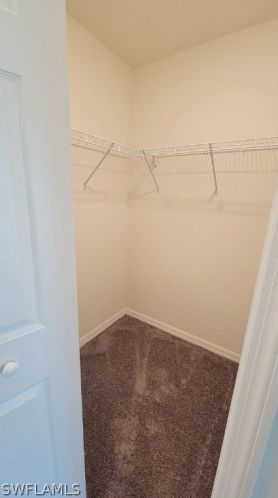 902 11th Pl, Cape Coral FL  33991-2456 exterior