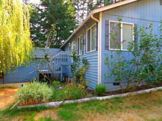 11455 Symes Rd, Bremerton, WA 98312-9505
