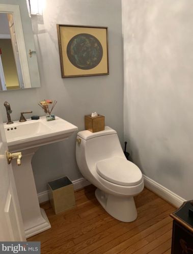 135 Sawgrass Dr, Blue Bell PA  19422-3209 exterior