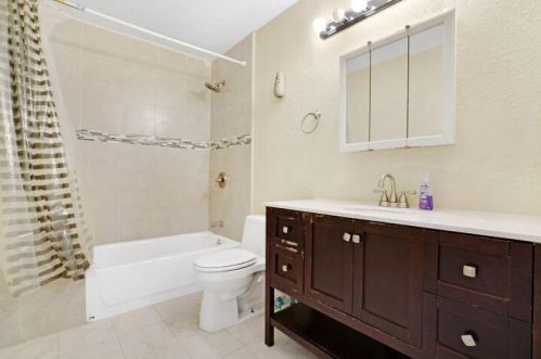 3943 4th Ave, Boca Raton FL  33431-5718 exterior