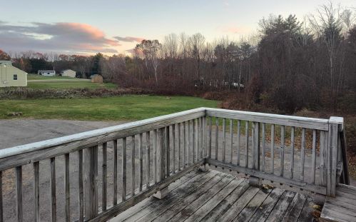 1273 1 Nh Tpke, Northwood NH  03261-3408 exterior