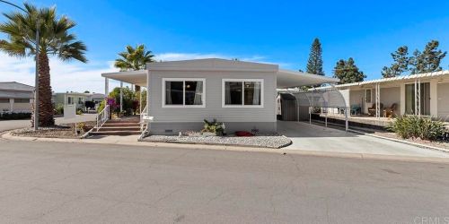 63 Bahia Ln, Oceanside CA  92058-1855 exterior