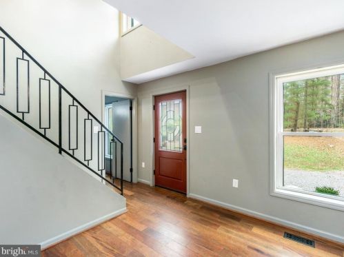 20256 Smoots Rd, Bowling Green, VA