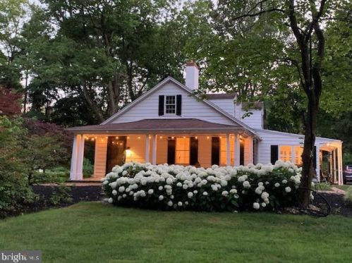 1612 Glenhardie Rd, Wayne, PA 19087-1004