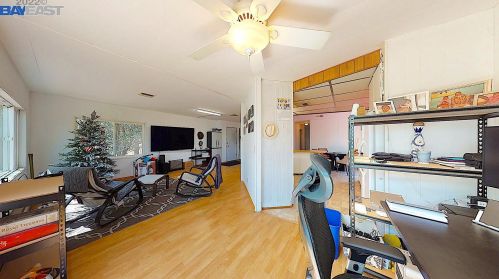 6901 Johnston Rd, Pleasanton CA  94588-9460 exterior