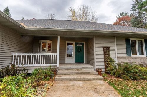 1101 Burgs Park Dr, Shell Lake, WI 54871-9180