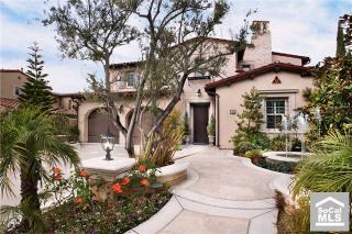 25 Garden Ter, Irvine, CA 92603-4212