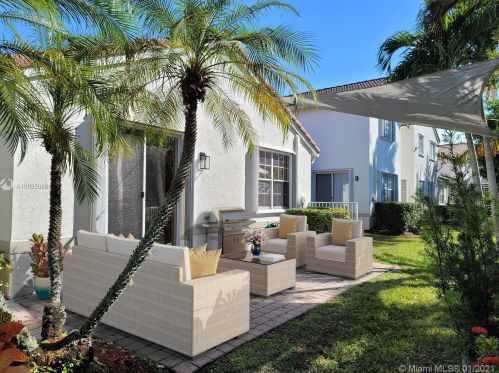 18756 27th Ct, Hollywood, FL 33029-2416