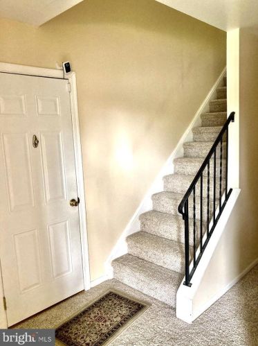 325 Mayberry Ln, Dover, DE 19904-4836