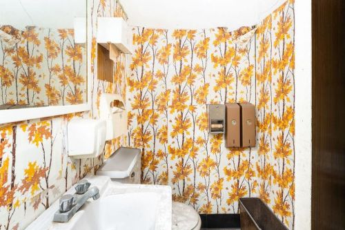 4712 International Blvd, Oakland CA  94601-5239 exterior