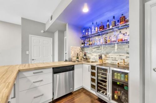 171 Dawn River Way, Folsom CA  95630-5048 exterior