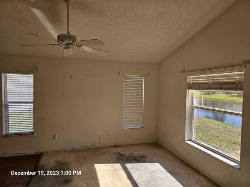 1158 Lombardy Dr, Fort Pierce FL  34986-2181 exterior