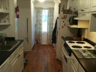 272 Hawthorne St, Mount Pleasant SC  29464-3414 exterior