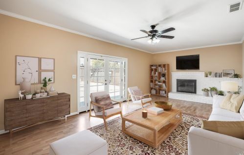 1587 Nuthatch Ln, Sunnyvale CA  94087-4939 exterior