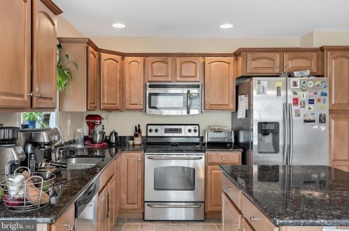 440 Waterleaf Ct, Navy Sup Dpt PA  17050-2489 exterior