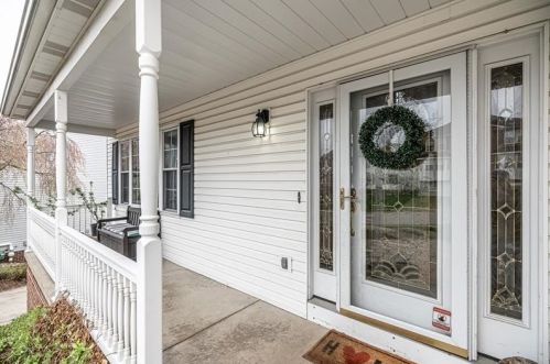 1602 Norman Dr, Sewickley, PA 15143-8557
