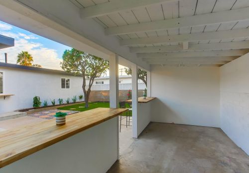 3862 Martha St, San Diego CA  92117-1817 exterior