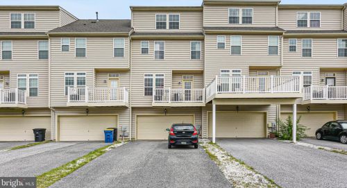 418 Ann Moore St, Dover, DE 19904-4002