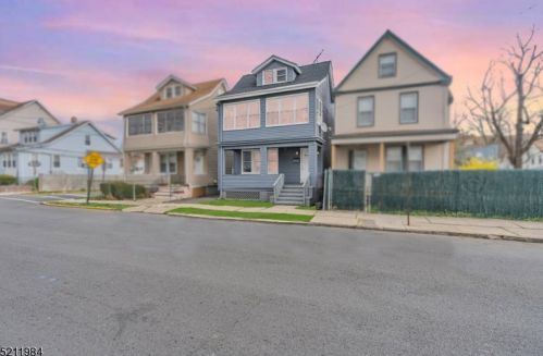 204 Myrtle Ave, Irvington NJ  07111-3305 exterior