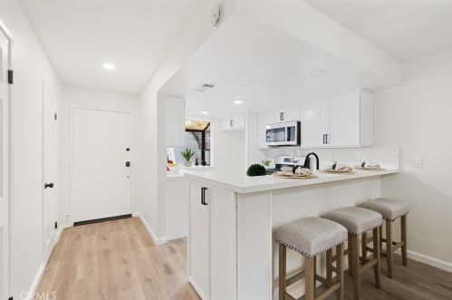 316 Maui Dr, Placentia CA  92870-6031 exterior