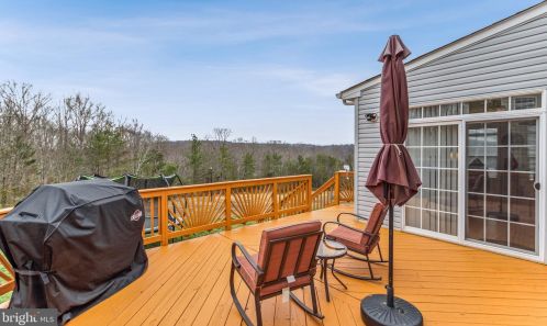 10114 Lees Crossing Ln, Fredericksburg VA  22408-0292 exterior