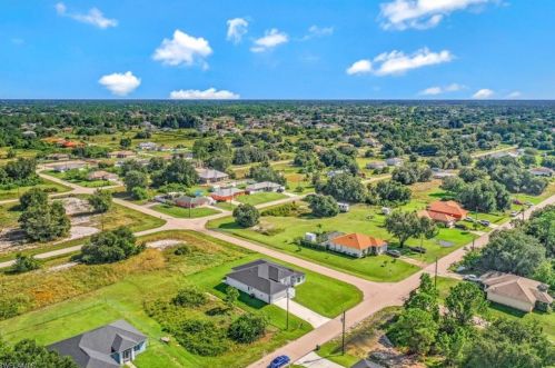 2900 51 St, Lehigh Acres FL 33971-5726 exterior