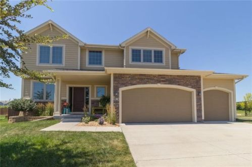 4416 125th St, Des Moines, IA 50323-2346