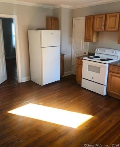 241 State St, Ansonia CT  06401-3046 exterior
