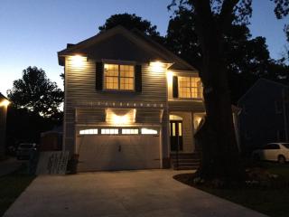 9523 Sturgis St, Norfolk, VA 23503-2215