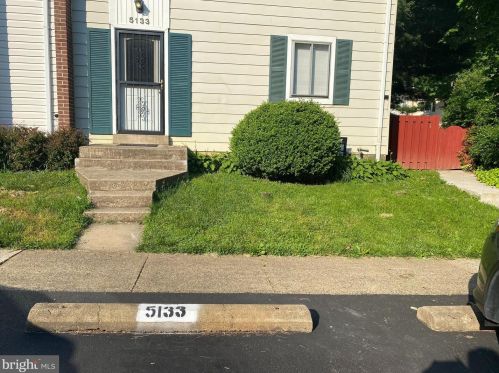 5133 Harford Ln, Springfield, VA 22015-1511