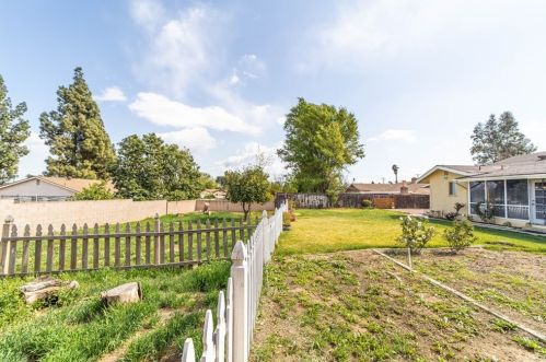 5361 Golden Ave, Riverside CA  92505-2416 exterior