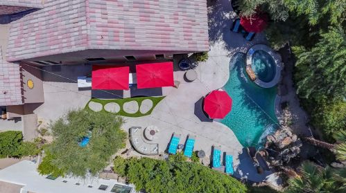 81075 Falling Leaf Ct, Indio CA  92201-8482 exterior