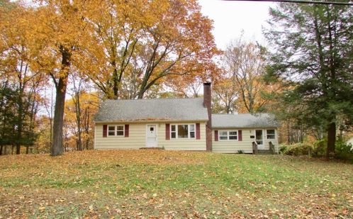 94 Jackson Rd, West Woods, CT 06069-2138