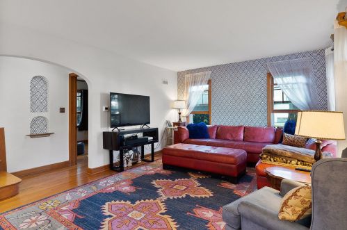 4475 Griffin Ave, Milwaukee, WI 53207-5027