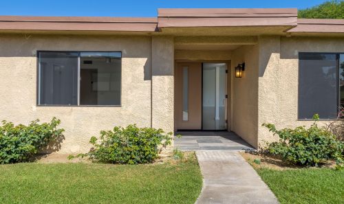 42 Majorca Dr, Rancho Mirage CA  92270-3823 exterior