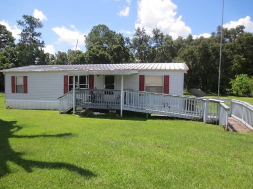 18400 90th Ln, Ocklawaha, FL 32179-3856
