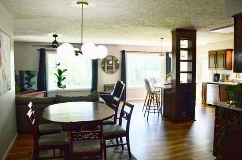 345 Mohican Dr, Crooksville OH  43731-9729 exterior