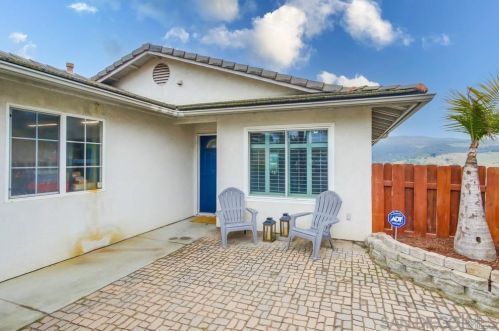 9150 Sesi Ln, Lakeside CA  92040-5800 exterior