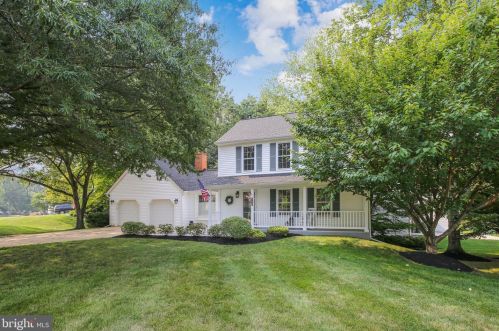 9119 Northedge Dr, Springfield, VA 22153-4102