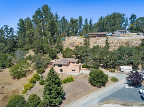 579 Carpenteria Rd, Aromas, CA 95004-9716