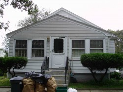 10 Manhattan Ter, Newton, MA 02465-1511