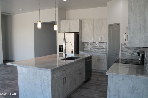 24 Tiburon Ln, Lake Havasu City AZ  86403-6038 exterior