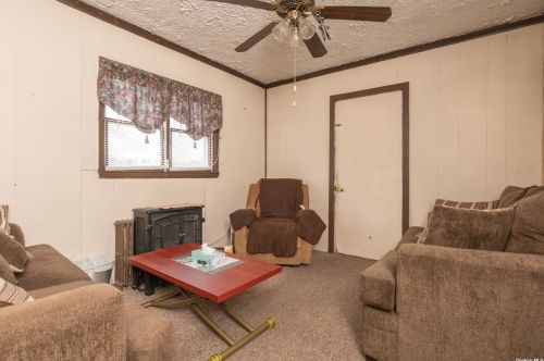 95 Ferndale Blvd, Islip Manor NY  11751-2821 exterior