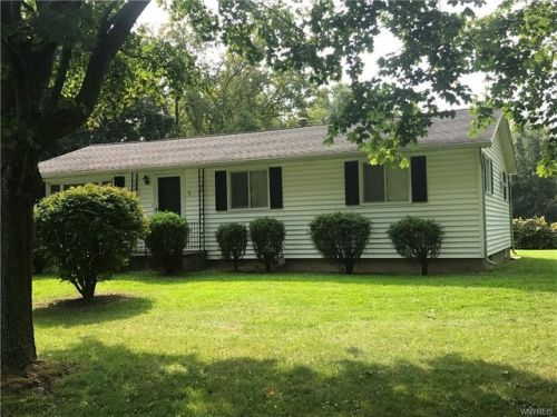 5536 Mapleton Rd, Pendleton NY  14094-9622 exterior