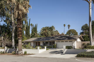 5242 Glenhaven Ave, Riverside, CA 92506-1639