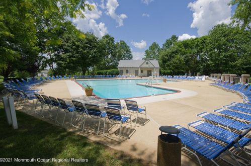 166 Primrose Ln, East Freehold NJ  07728-4077 exterior