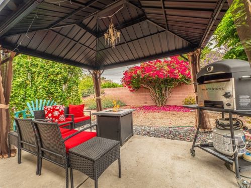 9521 Barkerville Ave, Whittier CA  90605-2915 exterior