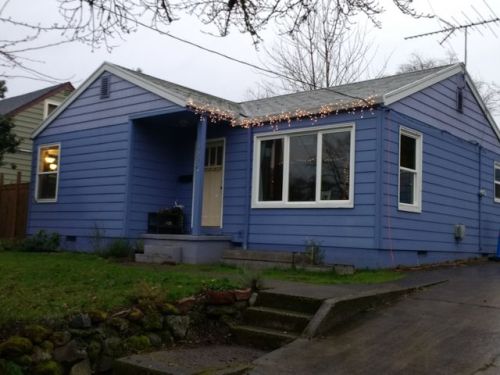 4805 Tibbetts St, Portland, OR 97206-2258