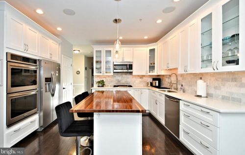 309 Meadow View Ln, Lansdale PA  19446-5932 exterior