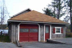 35 Shore Dr, Reidsville, NY 12186-4445